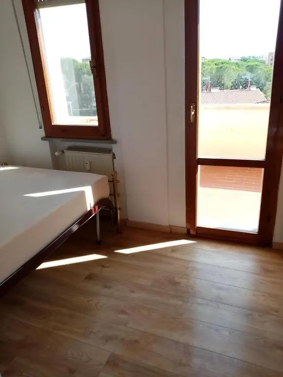La Casa Dalla Grande Terrazza Pisa Apartman